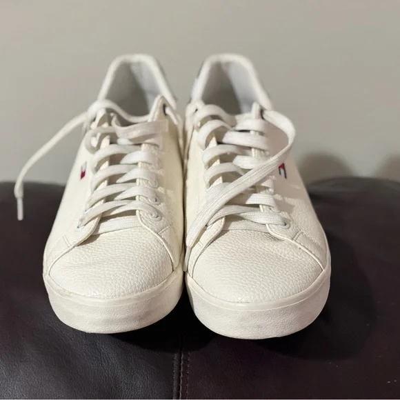 Tommy Hilfiger shoes - Picture 4 of 5